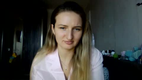 cora_fora online show from 3, 12, 2025