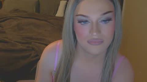 Snapshot of coracav chatting on 20, 11, 2025 coracav online show from 20, 11, 2025