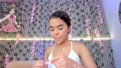 coralineross_ online show from 24, 11, 2025