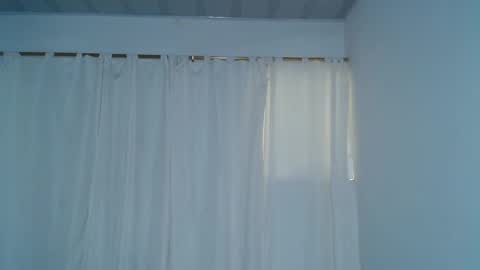 Coral Reyes online show from 23, 11, 2025