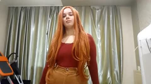 Snapshot of corneliachand chatting on 10, 6, 2026 Ariadna online show from 10, 6, 2026