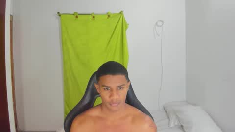 Snapshot of corzoethan chatting on 26, 4, 2026 Ethan online show from 26, 4, 2026