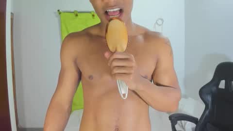 Snapshot of corzoethan chatting on 30, 4, 2026 Ethan online show from 30, 4, 2026