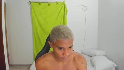 Snapshot of corzoethan chatting on 14, 5, 2026 Ethan online show from 14, 5, 2026