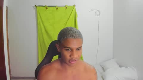 Snapshot of corzoethan chatting on 22, 5, 2026 Ethan online show from 22, 5, 2026