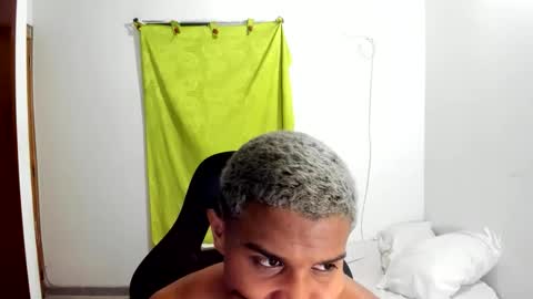 Snapshot of corzoethan chatting on 28, 5, 2026 Ethan online show from 28, 5, 2026