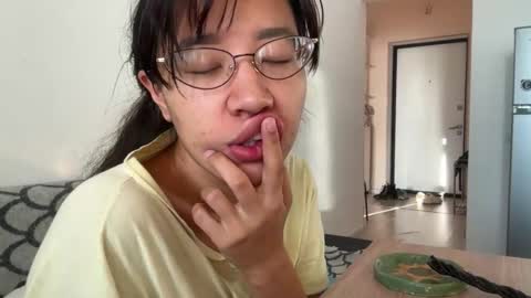 Lina online show from 15, 10, 2025