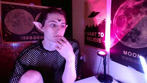 Snapshot of cosmonudes chatting on 21, 12, 2024 Barry online show from 21, 12, 2024