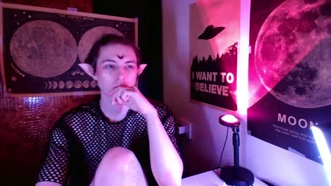 Snapshot of cosmonudes chatting on 21, 12, 2024 Barry online show from 21, 12, 2024