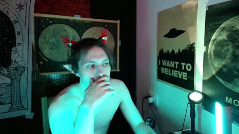 Snapshot of cosmonudes chatting on 31, 12, 2024 Barry online show from 31, 12, 2024