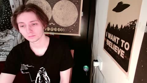 Snapshot of cosmonudes chatting on 5, 2, 2025 Barry online show from 5, 2, 2025