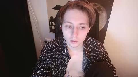 Snapshot of cosmonudes chatting on 19, 4, 2026 Barry online show from 19, 4, 2026