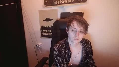 Snapshot of cosmonudes chatting on 24, 4, 2026 Barry online show from 24, 4, 2026