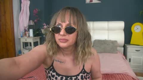 Snapshot of cougarmilf_ chatting on 26, 4, 2026 cougarmilf_ online show from 26, 4, 2026