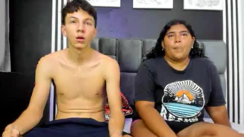 Snapshot of couple_burning_passion chatting on 26, 9, 2025 couple_burning_passion online show from 26, 9, 2025