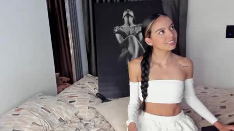 Snapshot of couple_funnyy chatting on 15, 5, 2026 couple_funnyy online show from 15, 5, 2026