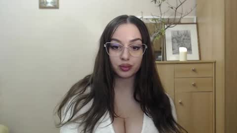 Courtney online show from 2, 3, 2025