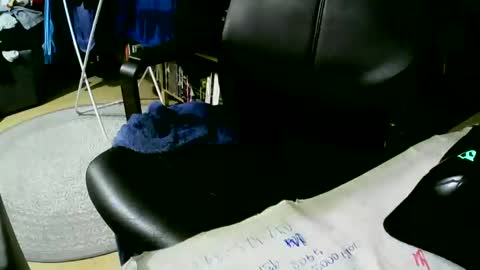 coyote017 online show from 4, 2, 2025