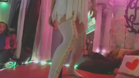 Snapshot of cpl4morethan1 chatting on 29, 9, 2025 cpl4morethan1 online show from 29, 9, 2025