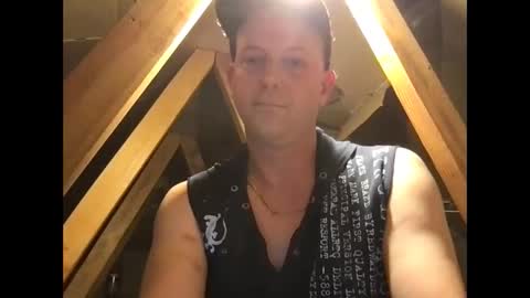 Snapshot of crash__gothic chatting on 4, 1, 2025 CrashGothic online show from 4, 1, 2025