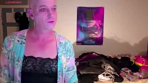 Snapshot of crash__gothic chatting on 10, 3, 2026 CrashGothic online show from 10, 3, 2026