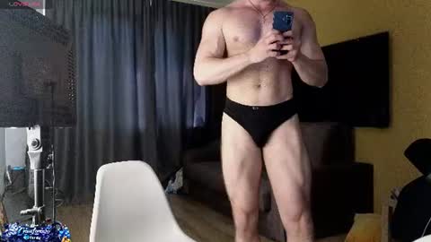 Snapshot of cravelorenzo chatting on 14, 6, 2026 CraveLorenzo online show from 14, 6, 2026
