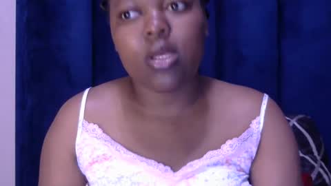 Snapshot of crazeass chatting on 21, 12, 2025 crazeass online show from 21, 12, 2025