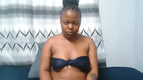 Snapshot of crazeass chatting on 5, 3, 2026 crazeass online show from 5, 3, 2026