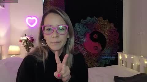 Snapshot of crazy_ass_stacy chatting on 27, 11, 2025 Stacy 2pm to 6pm mon-fri 3 CAT online show from 27, 11, 2025