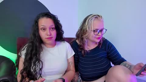 Snapshot of crazy_cakes_ chatting on 2, 12, 2024 Lexie  Rose  online show from 2, 12, 2024