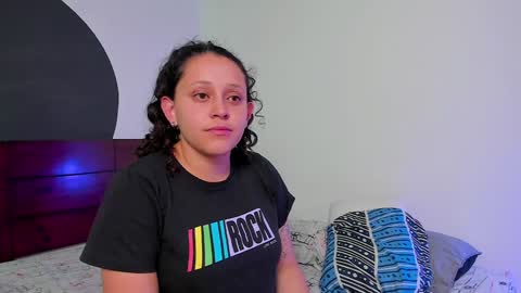 Snapshot of crazy_cakes_ chatting on 7, 12, 2024 Lexie  Rose  online show from 7, 12, 2024