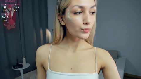 Snapshot of crazy_selfi chatting on 27, 1, 2025 Emma online show from 27, 1, 2025