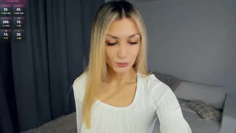 Snapshot of crazy_selfi chatting on 16, 2, 2025 Emma online show from 16, 2, 2025