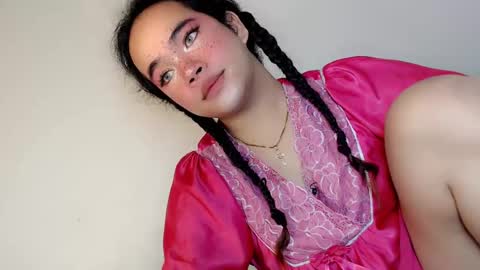 Hot Ayisha online show from 16, 1, 2025