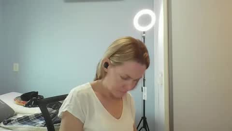 Anny online show from 31, 3, 2026