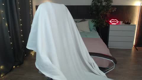 Snapshot of crazyy_girl_ chatting on 8, 7, 2026 Crazyy Girl online show from 8, 7, 2026
