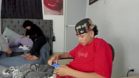 Snapshot of crazzy_master1 chatting on 6, 4, 2026 crazzy_master1 online show from 6, 4, 2026