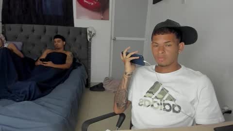 Snapshot of crazzy_master1 chatting on 6, 4, 2026 crazzy_master1 online show from 6, 4, 2026
