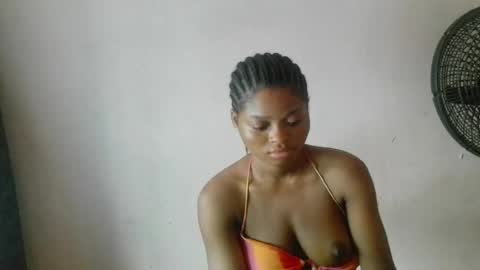 Snapshot of creamy_babyx chatting on 11, 5, 2026 Creamy babyx online show from 11, 5, 2026