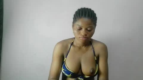 Snapshot of creamy_babyx chatting on 13, 5, 2026 Creamy babyx online show from 13, 5, 2026