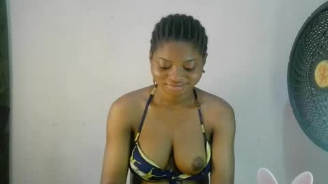 Snapshot of creamy_babyx chatting on 16, 5, 2026 Creamy babyx online show from 16, 5, 2026