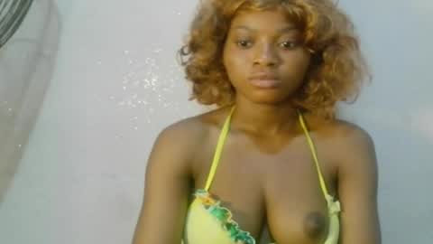 Snapshot of creamy_babyx chatting on 19, 5, 2026 Creamy babyx online show from 19, 5, 2026