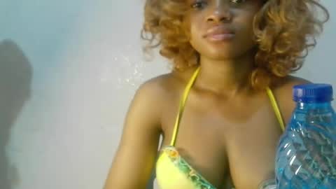 Snapshot of creamy_babyx chatting on 21, 5, 2026 Creamy babyx online show from 21, 5, 2026