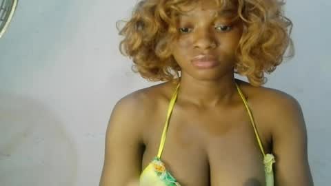 Snapshot of creamy_babyx chatting on 28, 5, 2026 Creamy babyx online show from 28, 5, 2026