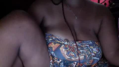 Snapshot of creamycocobabe chatting on 1, 6, 2026 CreamyCocoBabe online show from 1, 6, 2026