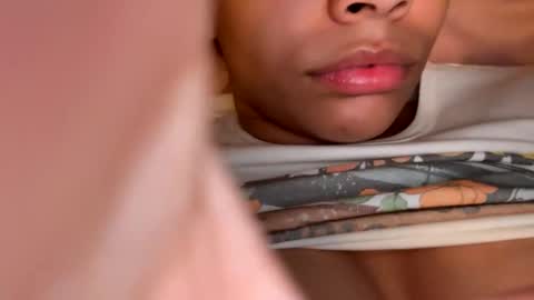 Snapshot of creamymarie chatting on 23, 2, 2025 creamymarie online show from 23, 2, 2025