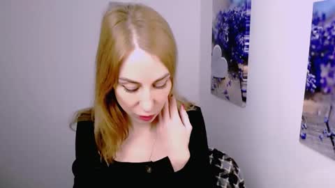 Snapshot of create_your_own_sun chatting on 5, 2, 2026 Lera online show from 5, 2, 2026