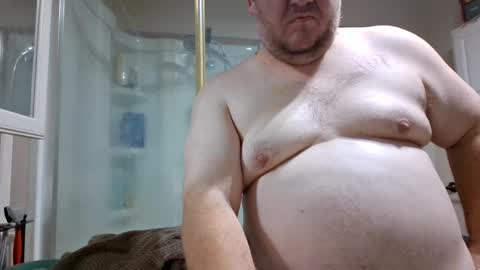 Snapshot of creeeping_death chatting on 5, 12, 2024 The hopeless romantic online show from 5, 12, 2024