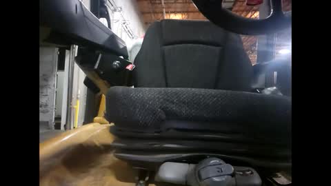 Snapshot of creeeping_death chatting on 8, 1, 2025 The hopeless romantic online show from 8, 1, 2025