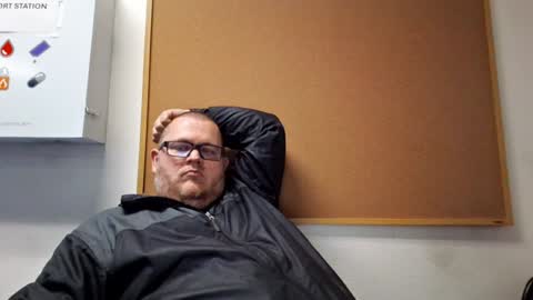 Snapshot of creeeping_death chatting on 26, 1, 2025 The hopeless romantic online show from 26, 1, 2025